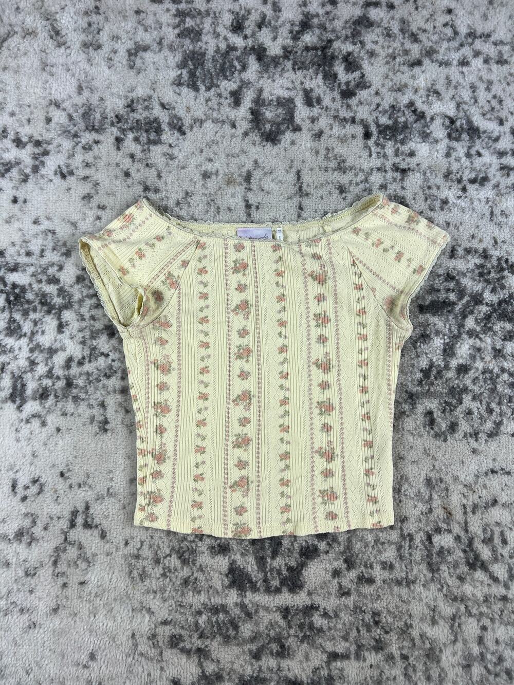 Out From Under Cropped Top Womens XXS Yellow Floral Lace Trim Boho Cottagecore
